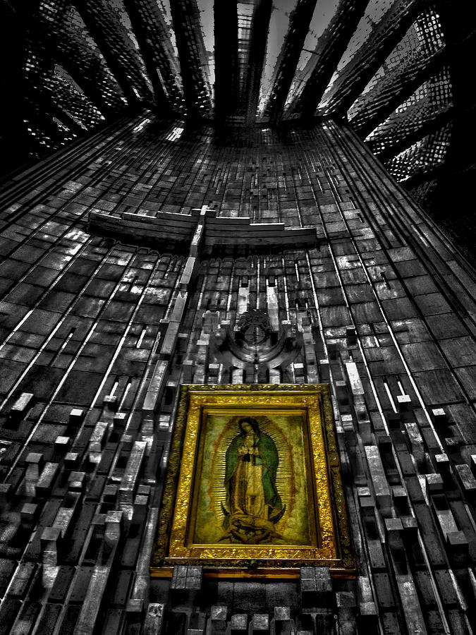 Basilica De Guadalupe Photograph - Virgen de Guadalupe 8 by Totto Ponce