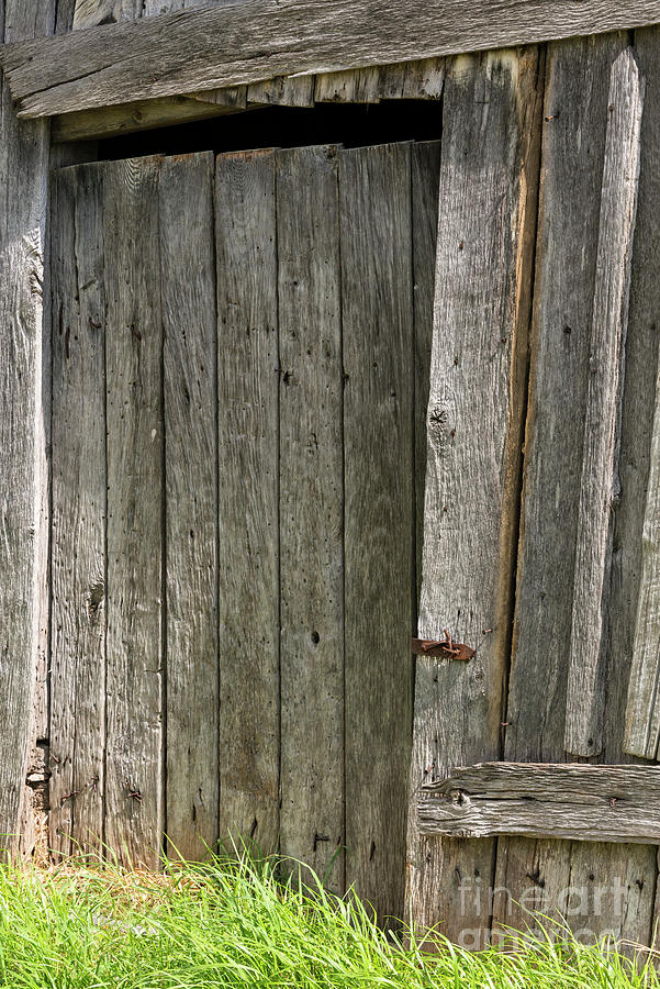 Virginia Barn Door Photograph by Bob Phillips