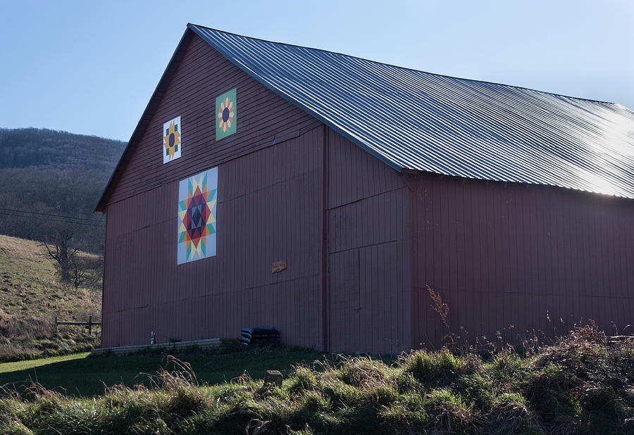 Virginia Barn Quilt Series XXXI Photograph by Suzanne Gaff