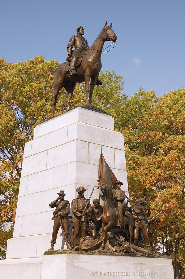 Virginia State Monument Photograph