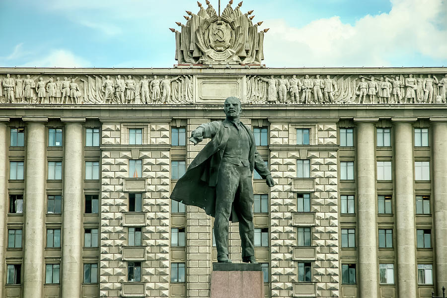 Vladimir Lenin Photograph by KG Thienemann