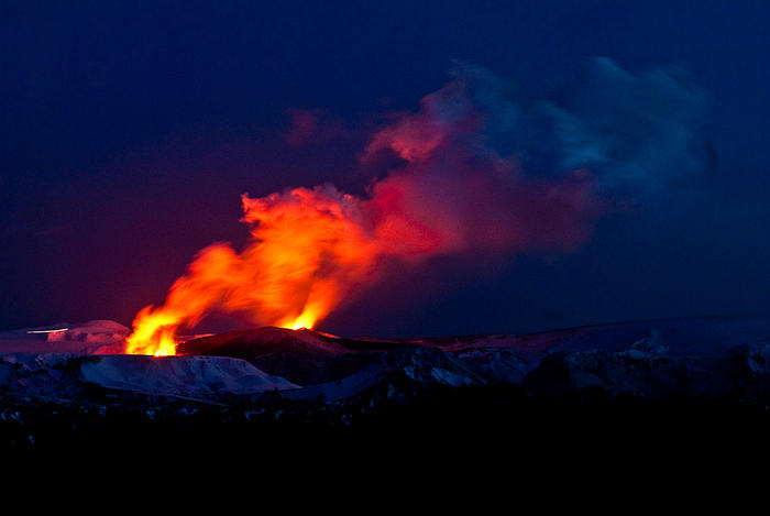 Volcano erupts in Iceland Photograph by Eythor Jovinsson - Fine Art America