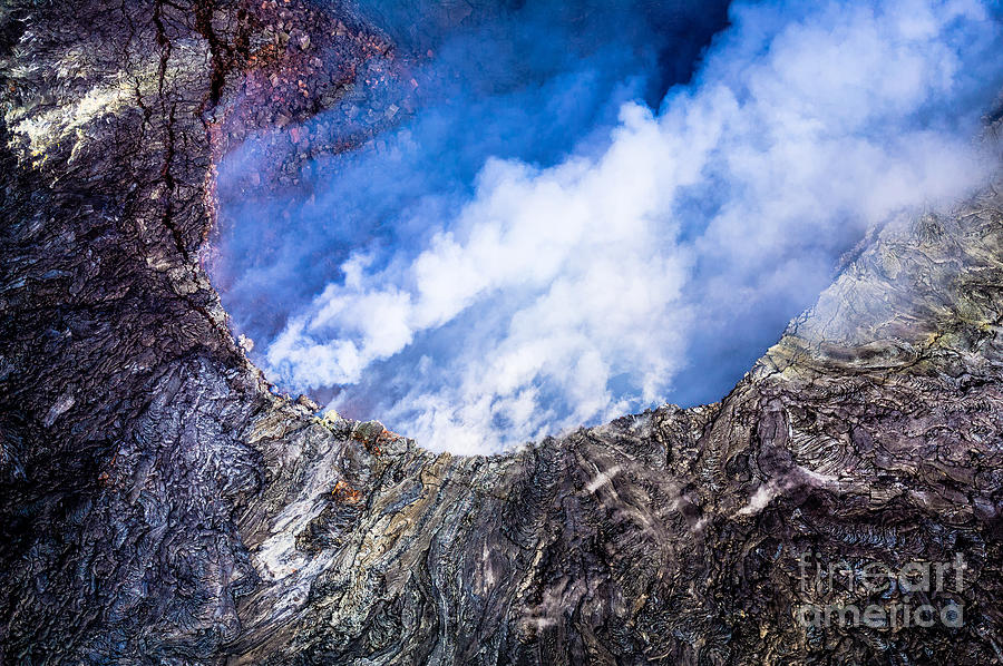 Kilauea Volcano Hawaii Photograph by M G Whittingham