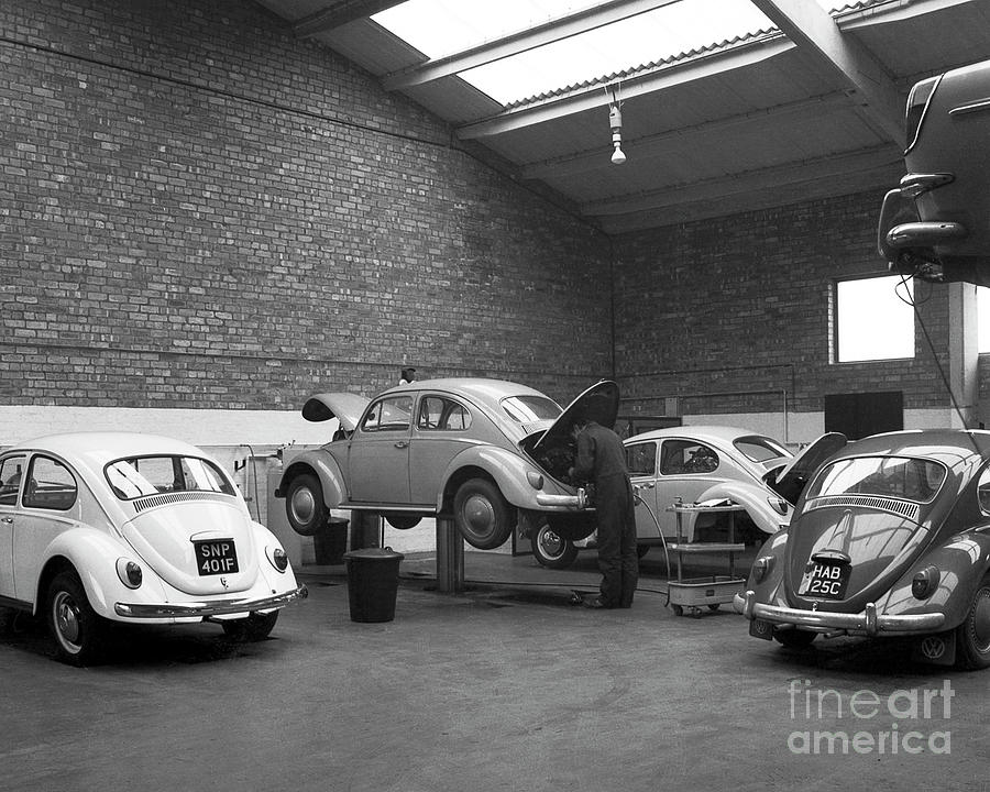 Volkswagen Workshop - Mill St Garage, Stourbridge Ref-521 Photograph by ...