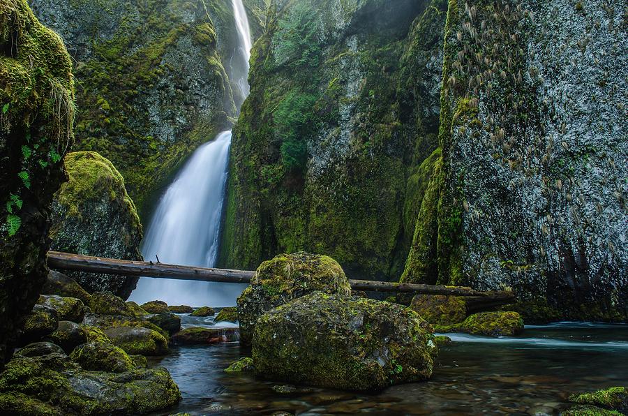 Mountain Photograph - Wahclella Falls by Doug Keder