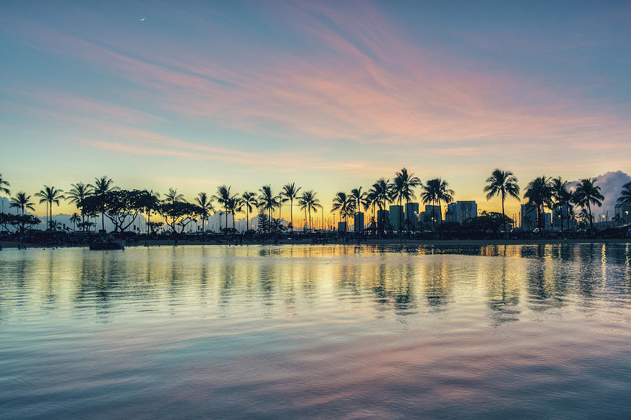 Waikiki Sunset Photograph by Ray Devlin