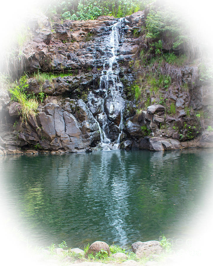Waimea Waterfall vignette Photograph by Cheryl Del Toro