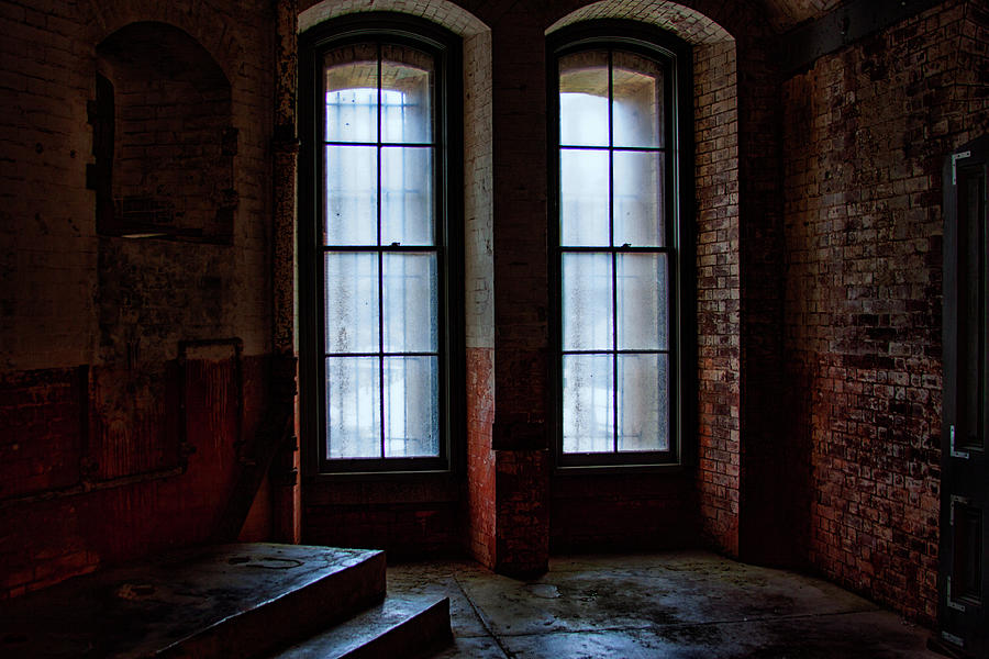 Waiting Inside Photograph by Mike Trueblood