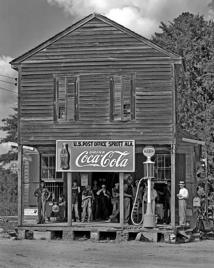 Walker Evans Crossroads Store Sprott Alabama 1930s FSA Black and White ...