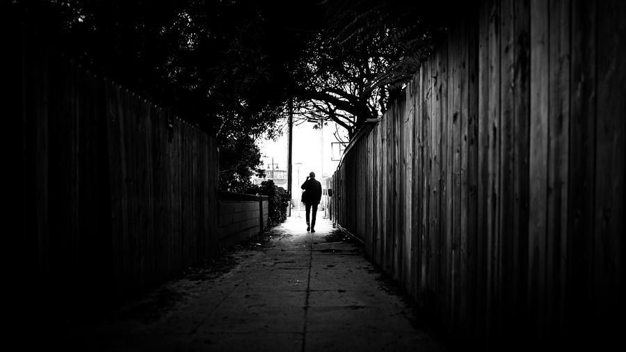 Walking in Venice beach - Los Angeles, United States - Black and white street photography Photograph by Giuseppe Milo