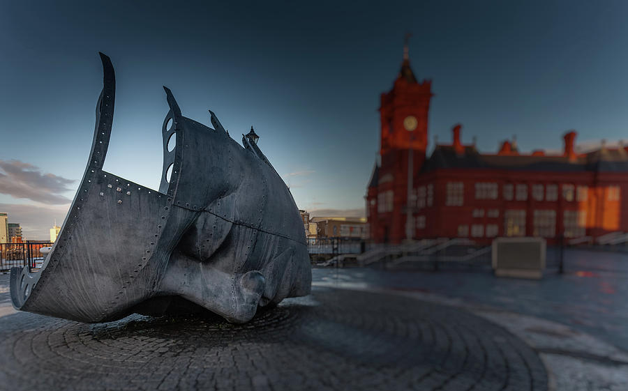 War Memorial Cardiff Bay Photograph by Leighton Collins - Fine Art America