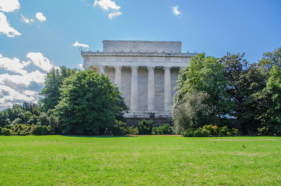 Washington Photograph - Washington DC - The Lincoln Memorial by Bill Cannon