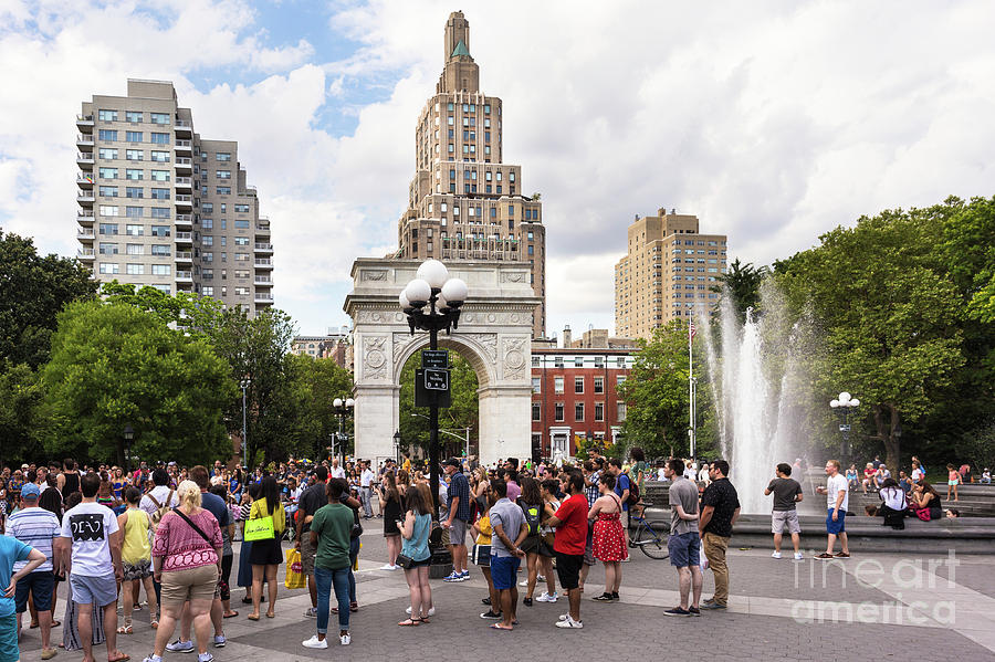 Washington square park in New York City Photograph by Didier Marti
