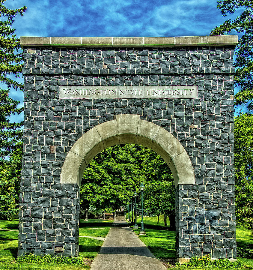 Washington State University Historic Memorial Arch Photograph by Ed Broberg