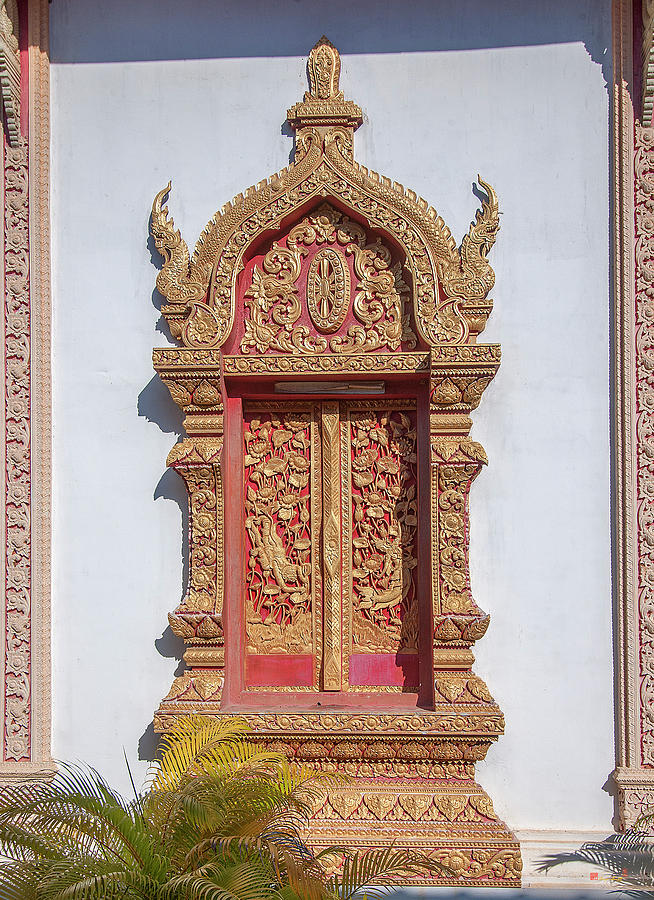 Wat Buppharam Phra Wihan Window DTHCM1581 Photograph by Gerry Gantt