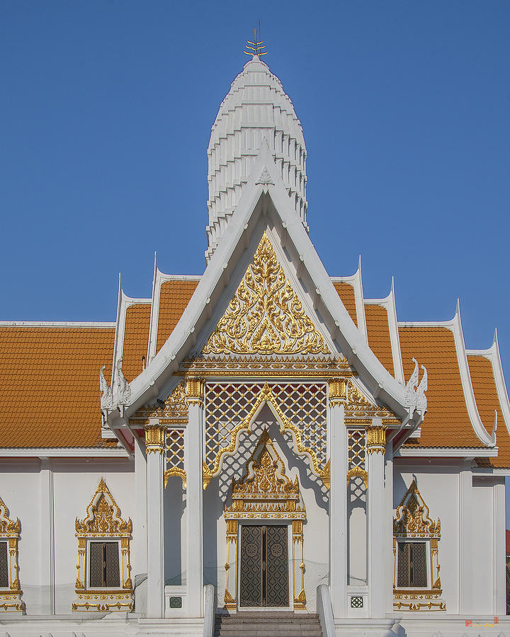 Temple Photograph - Wat Chaimongkron Shrine DTHCB0096 by Gerry Gantt