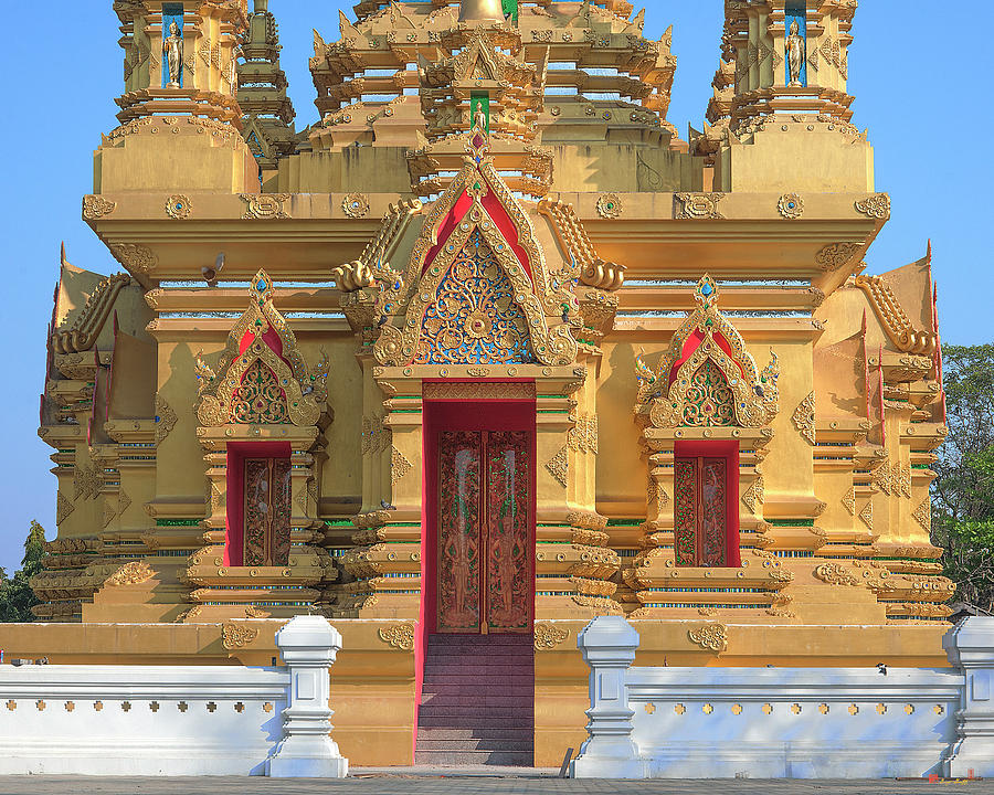 Wat Kamat Phra Chedi Lower Level DTHCM1502 Photograph by Gerry Gantt