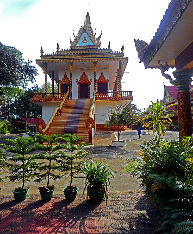 Wat Leu Temple 15 Photograph by Ron Kandt