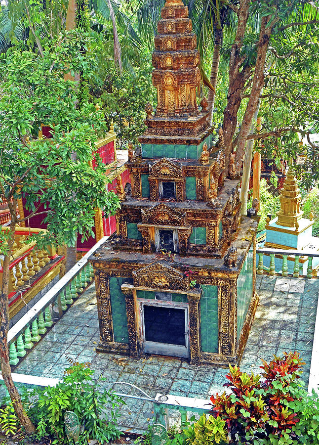 Wat Leu Temple 9 Photograph by Ron Kandt