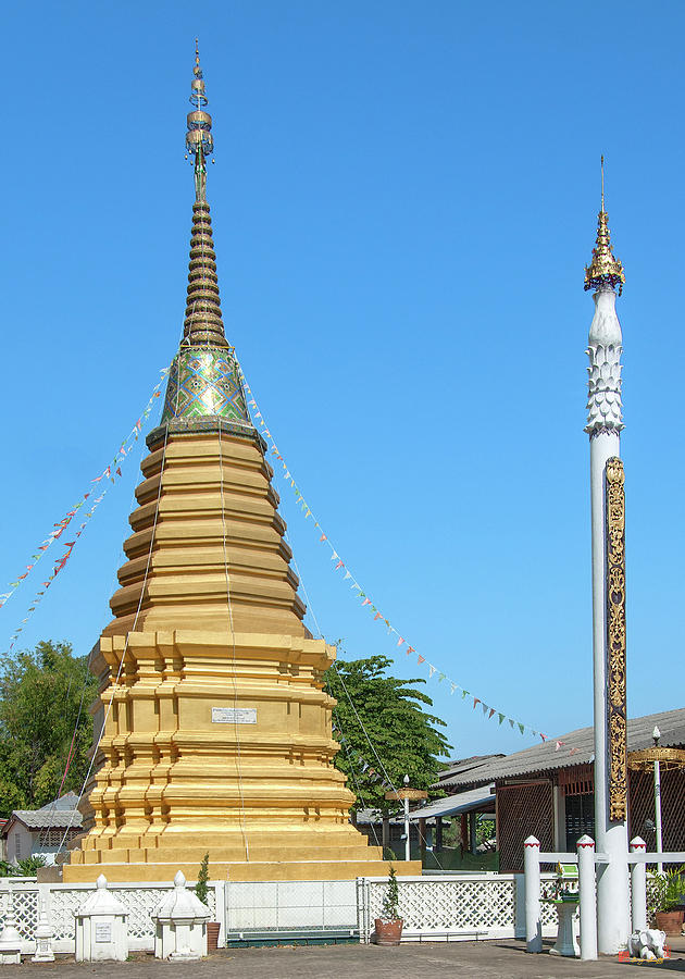 Wat Mae Rim Phra Chedi DTHCM1274 Photograph by Gerry Gantt