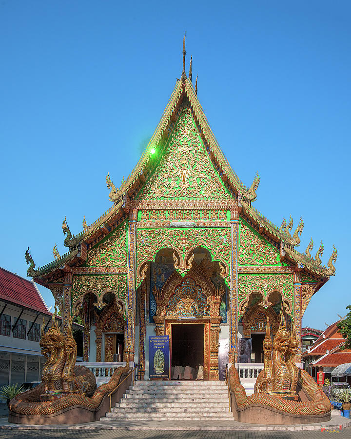 Wat Mahawan Wihan Luang DTHLU0266 Photograph by Gerry Gantt