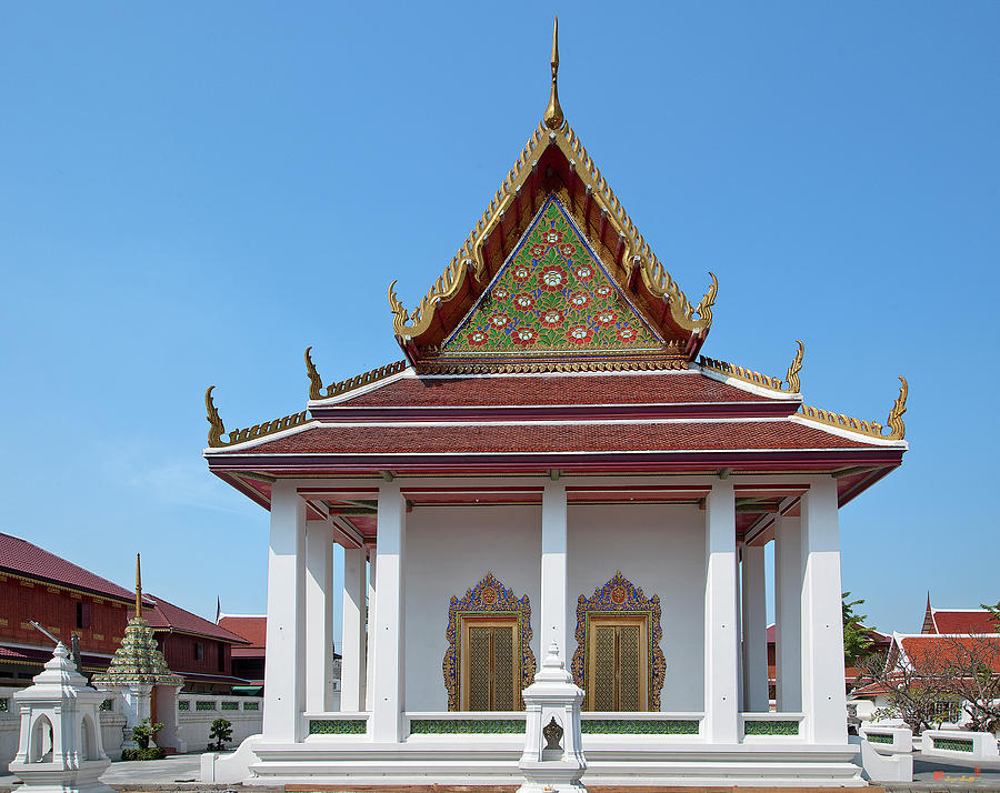 Wat Nang Ratchaworawihan Phra Ubosot DTHB0439 Photograph by Gerry Gantt
