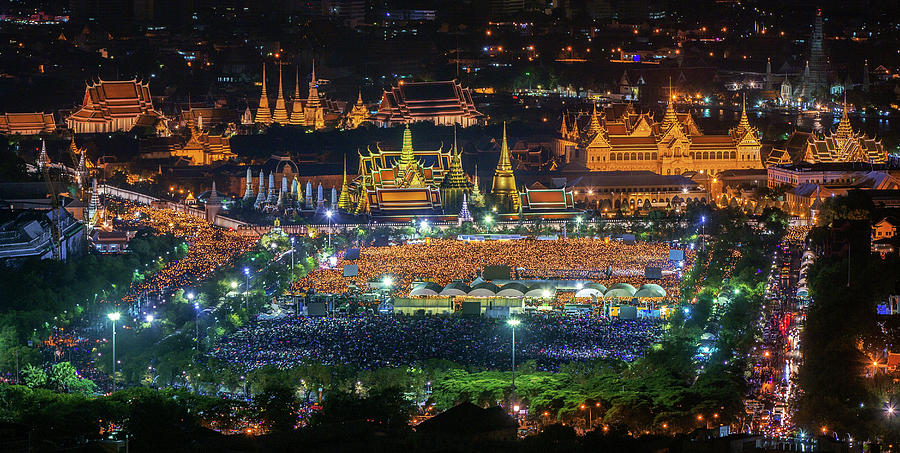 Wat Phra Keaw and Thai people Photograph by Anek Suwannaphoom