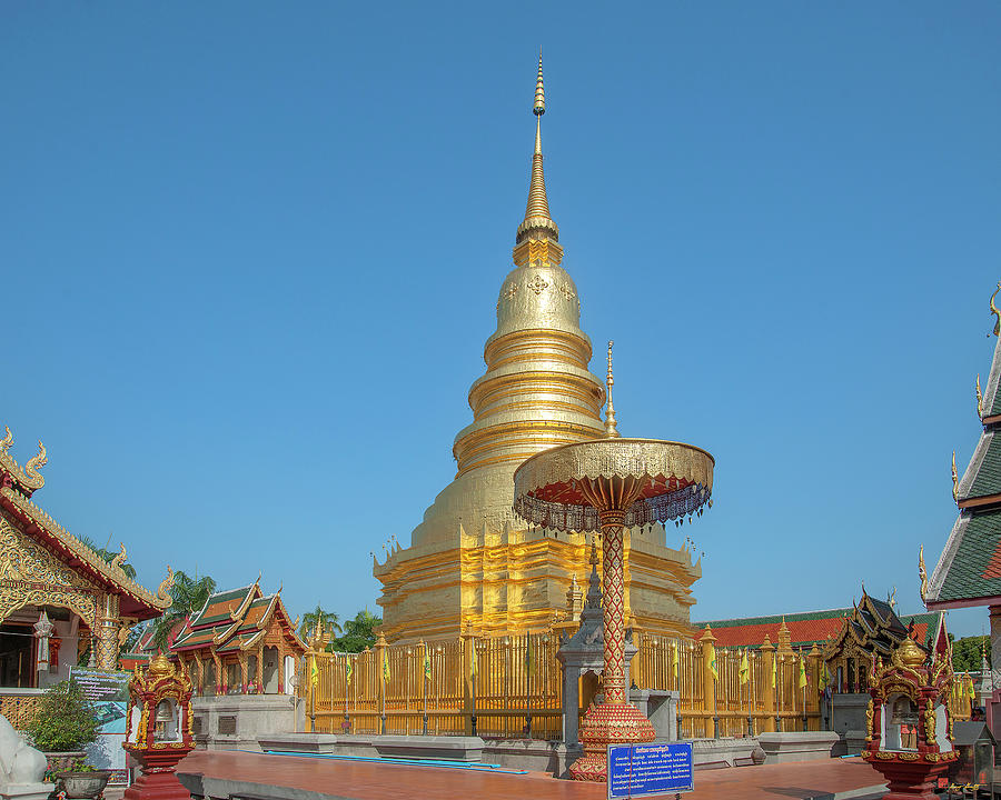 Wat Phra That Hariphunchai Phrathat Hariphunchai Chedi DTHLU0007 Photograph by Gerry Gantt