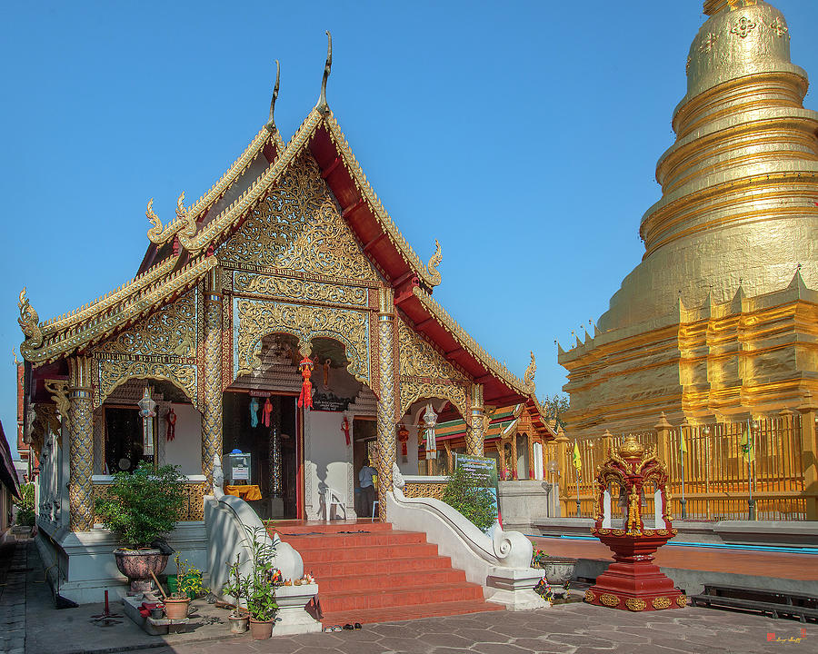 Wat Phra That Hariphunchai South Buddha Wihan DTHLU0016 Photograph by Gerry Gantt