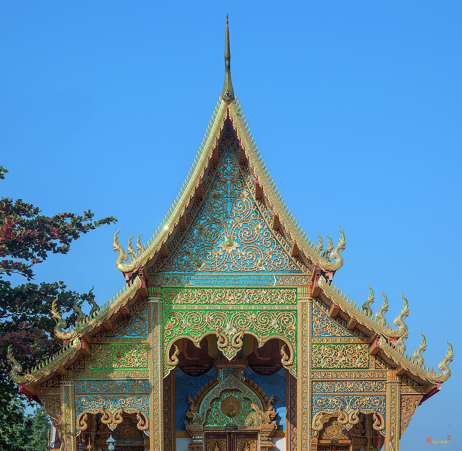 Wat Si Lom Phra Wihan Gable DTHCM1006 Photograph by Gerry Gantt