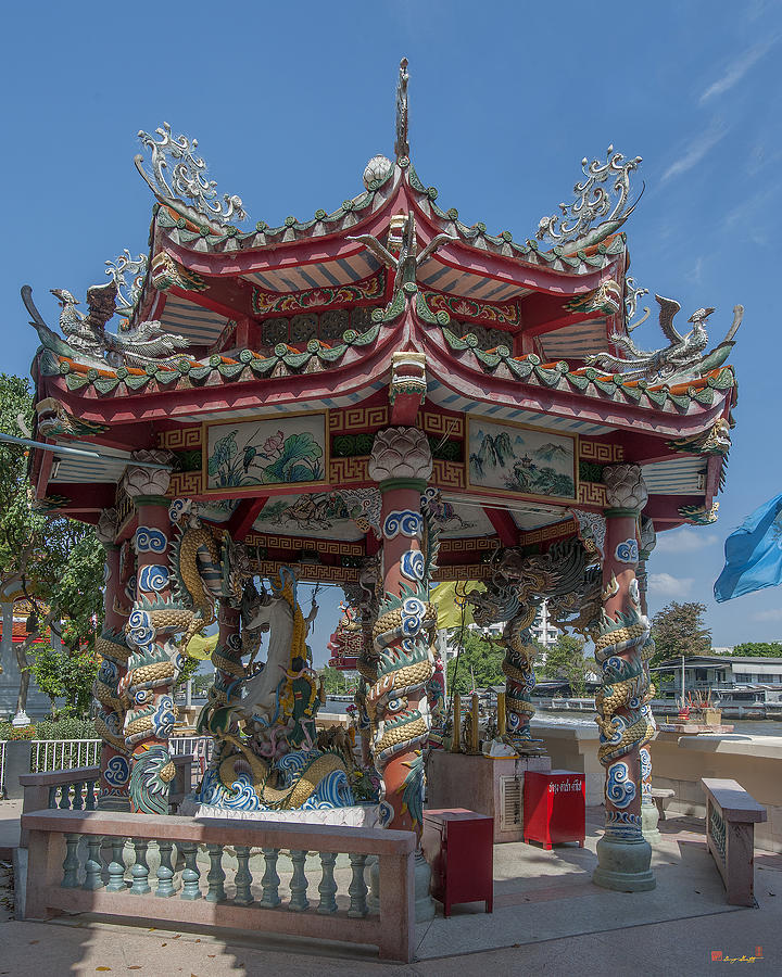 Wat Srisudaram Guan Yin Shrine DTHB1984 Photograph by Gerry Gantt