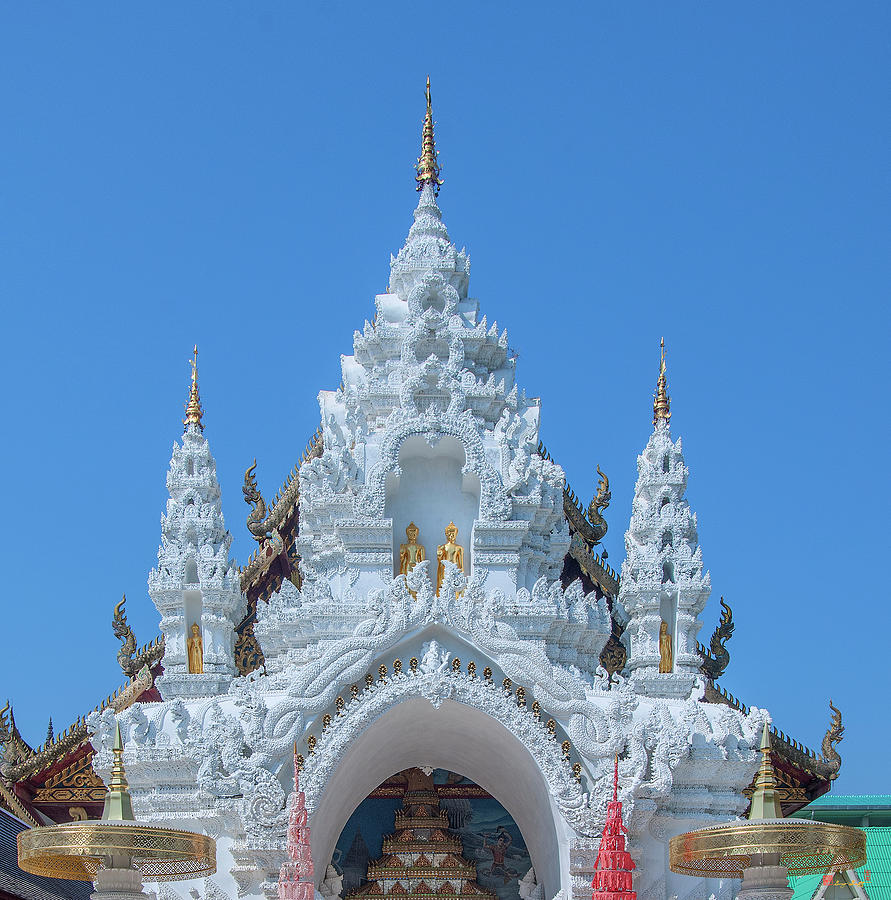 Wat Sun Pa Yang Luang Wihan Luang Gate DTHLU0316 Photograph by Gerry Gantt