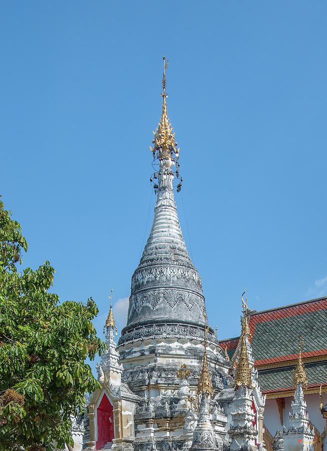 Wat Suphan Rangsi Phra That Chedi Pinnacle DTHLU0240 Photograph by Gerry Gantt