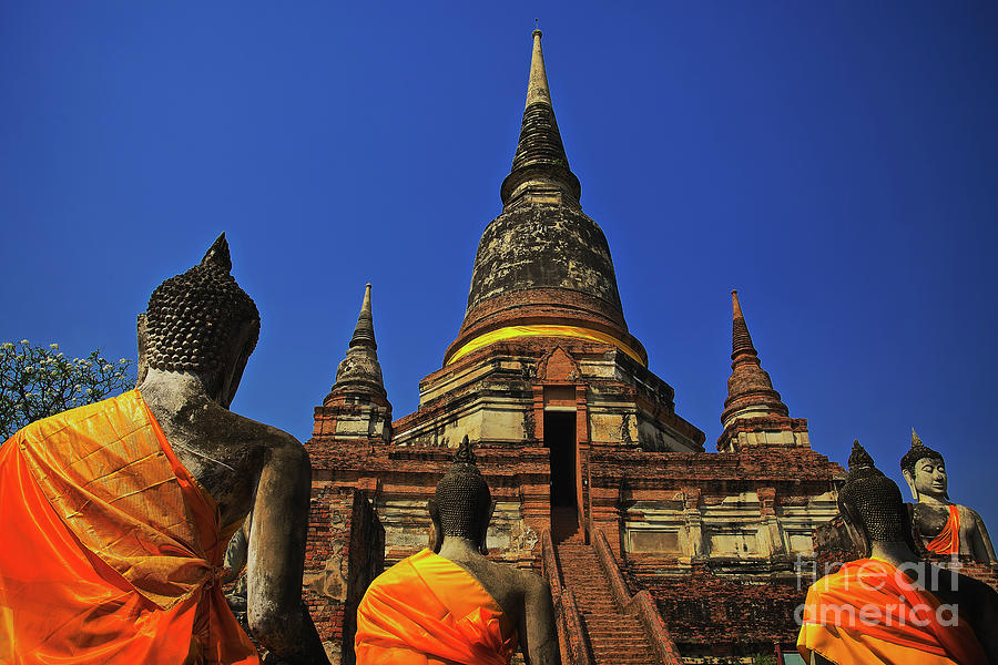 Wat Yai Chai Mongkol in Ayutthaya, Thailand Photograph by Sam Antonio