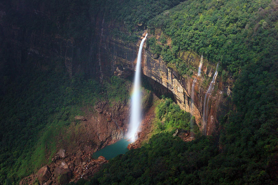 Water Falls at cherrapunji, India by Mahesh Balasubramanian Water Falls at cherrapunji, India by Mahesh Balasubramanian