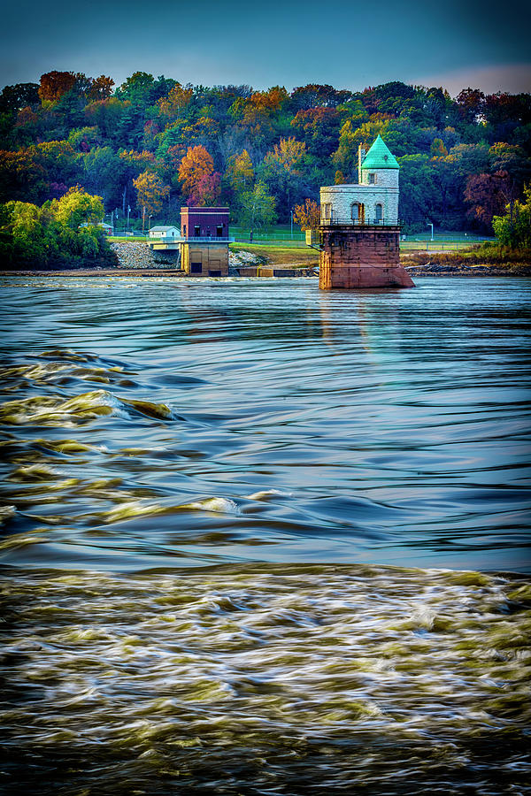 Water Intake Tower -7R2_DSC2076_16-11-07 Photograph by Greg Kluempers