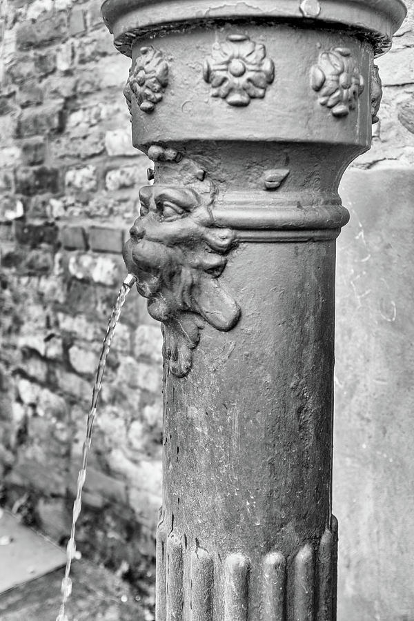 Water Pump in Venice - Mono Photograph by Georgia Fowler