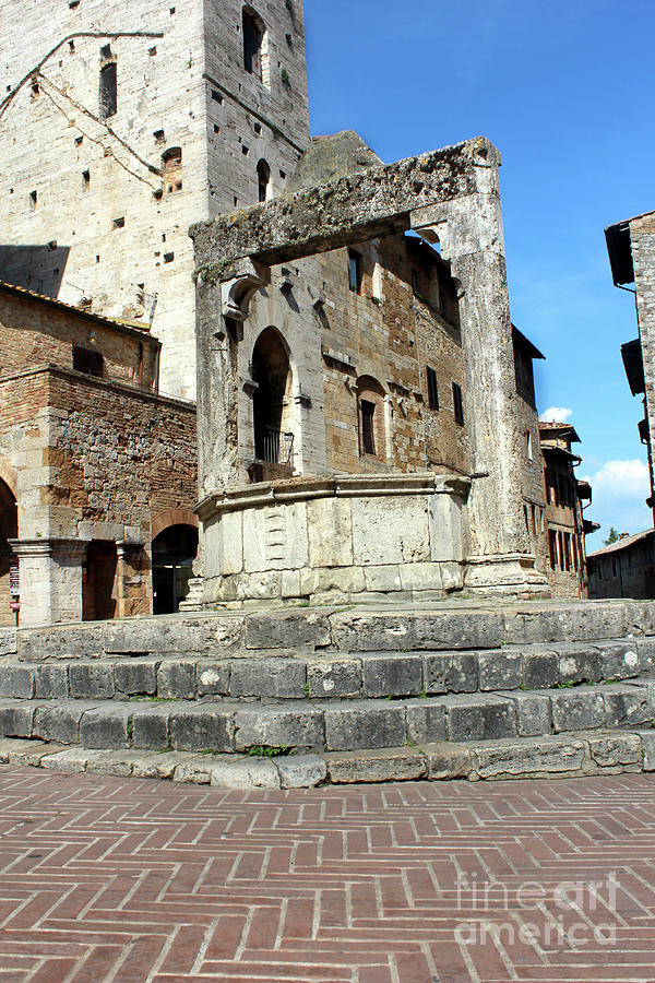 Water well in the central Piazza of San Gimignano Italy Photograph by Adam Long