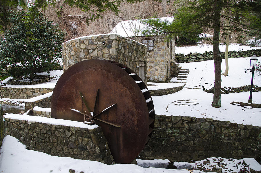 Water Wheel in Winter - Lower Merion Pa Photograph by Bill Cannon