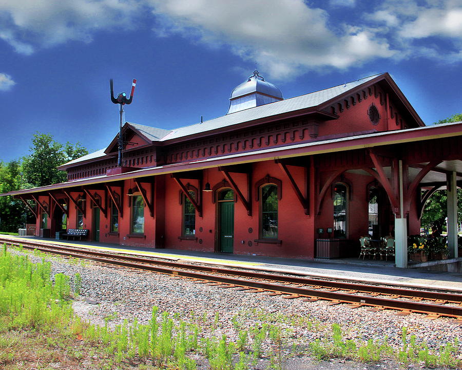 Waterbury Amtrak Station Photograph By Anthony Dezenzio