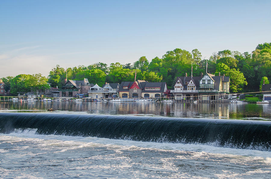 Waterfall at Boathouse Row - Philadelphia Photograph by Bill Cannon