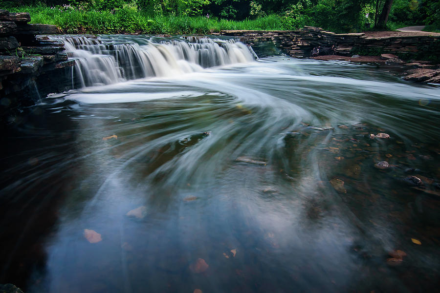 Waterfall Glen view 2 Photograph by Hariharan Ganesh - Fine Art America