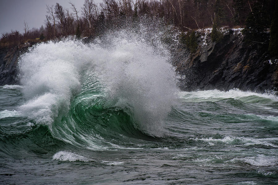 Wave Photograph by Paul Freidlund