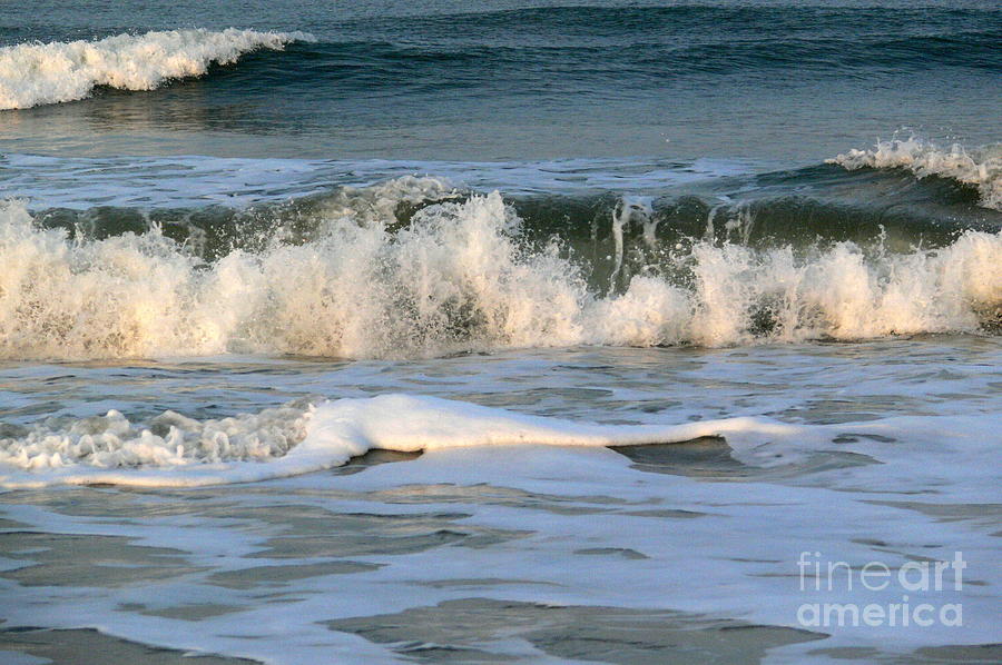 Waves 4 Photograph by Padamvir Singh