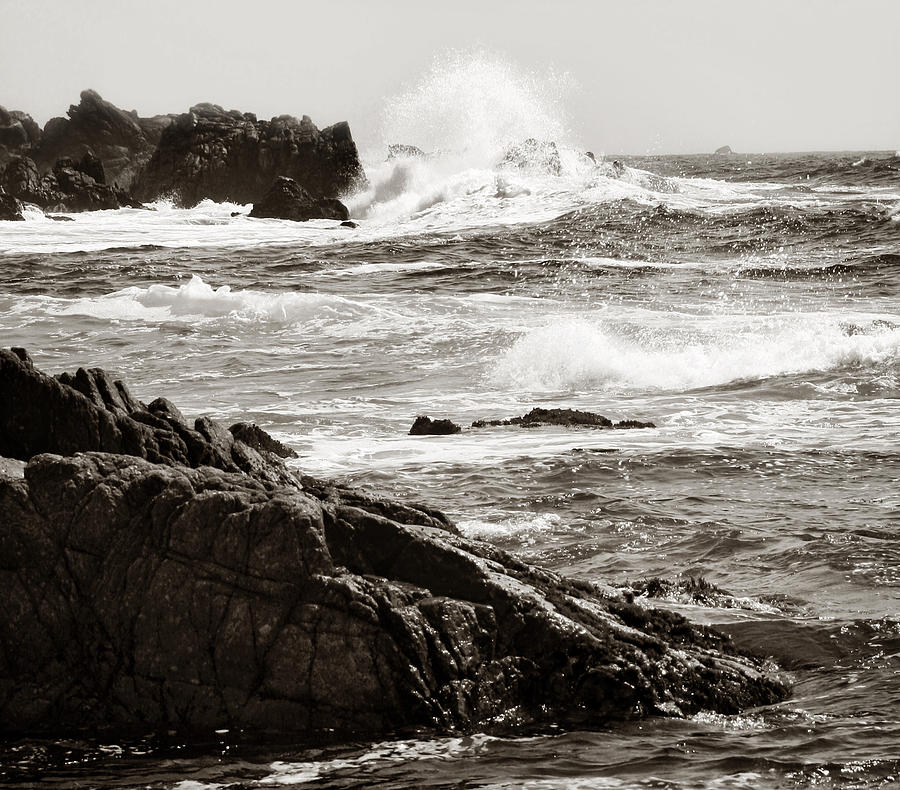 Waves Crashing Photograph by Marilyn Hunt