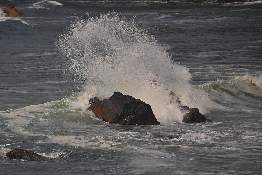 Waves Pounding Rock 2 Photograph by Margaret Doss - Fine Art America