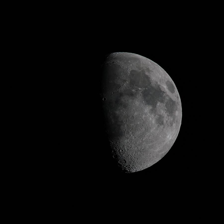 Waxing Gibbous Moon Photograph by Ernie Echols Fine Art America