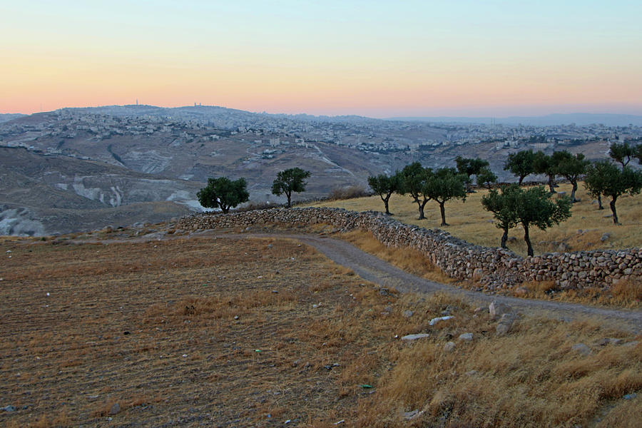 Way to Jerusalem Photograph by Munir Alawi
