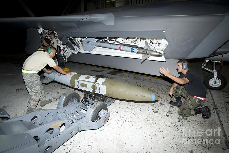 Weapons Loaders Load A Gbu-32 Jdam Photograph by HIGH-G Productions