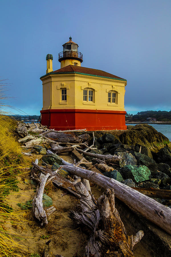 Weatherworn Coquille River Lighthouse Photograph by Garry Gay